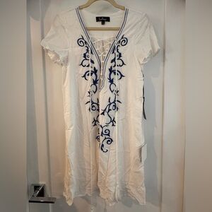 Lulus NWT White and Blue Embroidered Dress